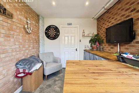 pbox-bedroom-340588.jpg