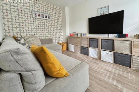 pbox-living_room-340588.jpg
