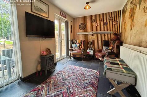 pbox-living_room-339123.jpeg