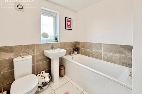 pbox-bathroom-336927.jpg