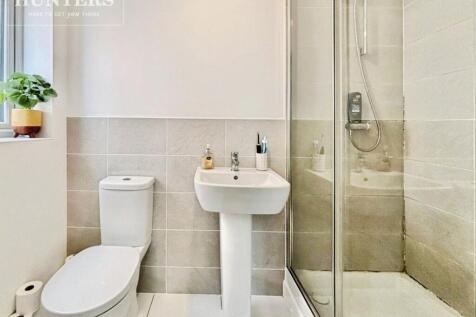 pbox-bathroom-336927.jpg