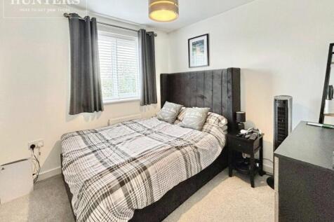 pbox-bedroom-336927.jpg