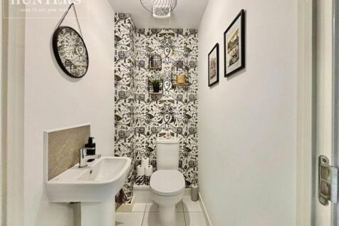 pbox-bathroom-336927.jpg