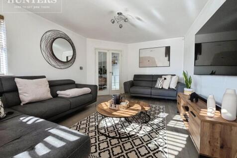 pbox-living_room-343377.jpg