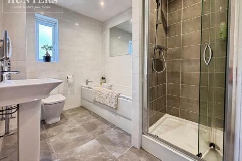 pbox-bathroom-343377.jpg