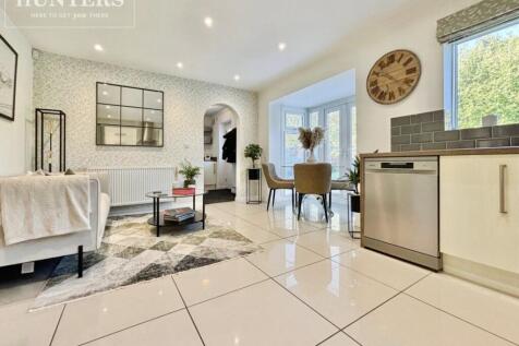 pbox-dining_room-343377.jpg