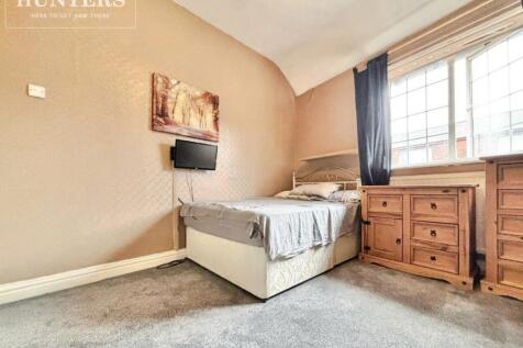 pbox-bedroom-345913.jpg