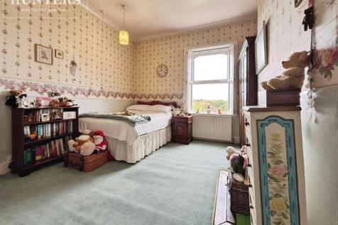 pbox-bedroom-341358.jpg