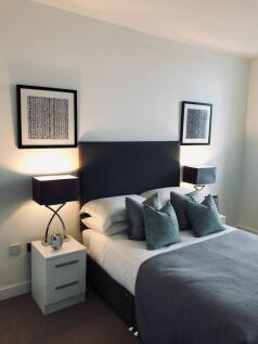 Show Apartment