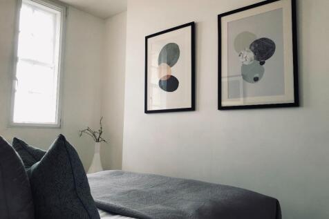 Show Apartment