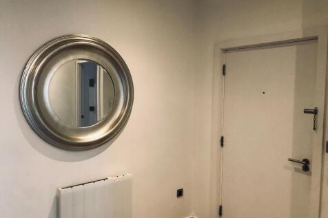 Show Apartment