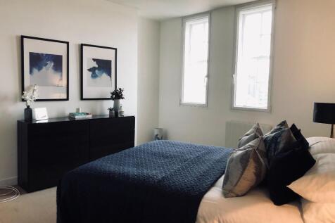 Show Apartment