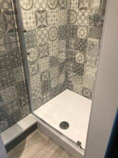 Room 2 Ensuite