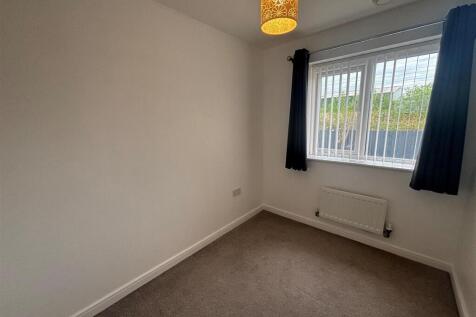 Bedroom 2.jpg