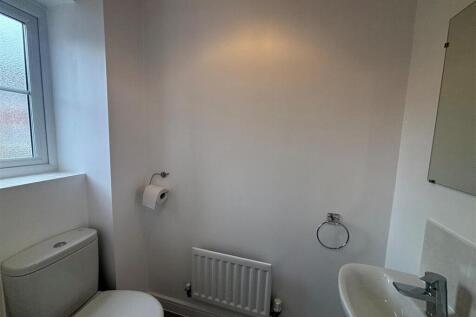 Downstairs wc.jpg