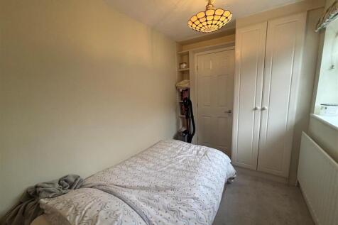 down stairs bedroom.jpg