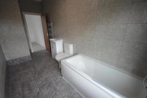 Bathroom.JPG