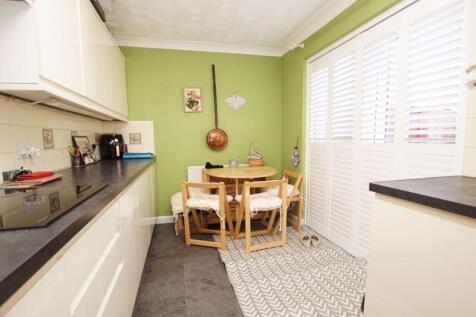 Kitchen/ Breakfast Room