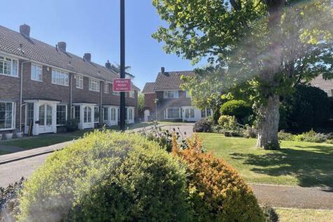 Lodge Gardens