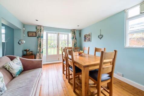 Breakfast Room 