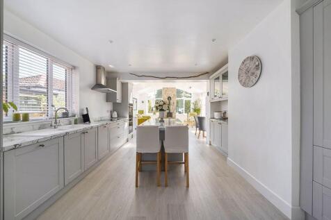 Kitchen/Family Room