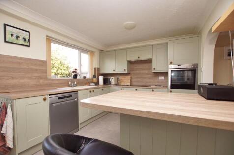 Kitchen/ Breakfast Room