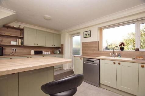 Kitchen/ Breakfast Room