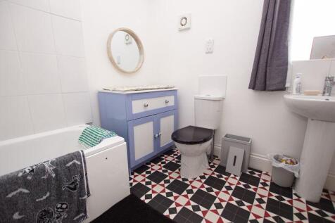 Bedroom Two En Suite