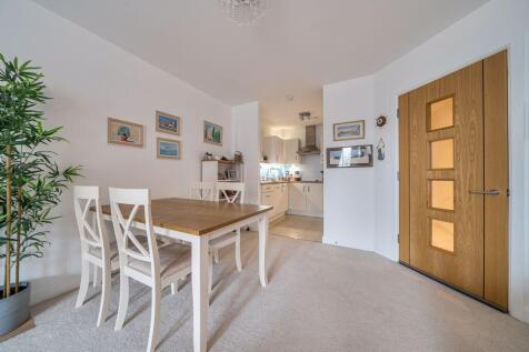 Open Plan Lounge/Diner