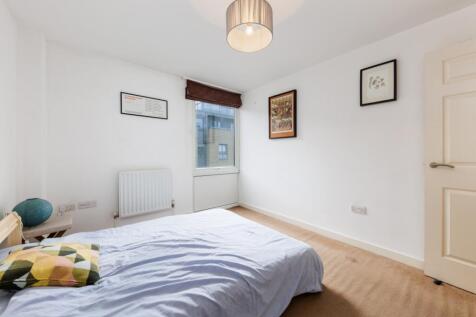 Gifford Street 11...