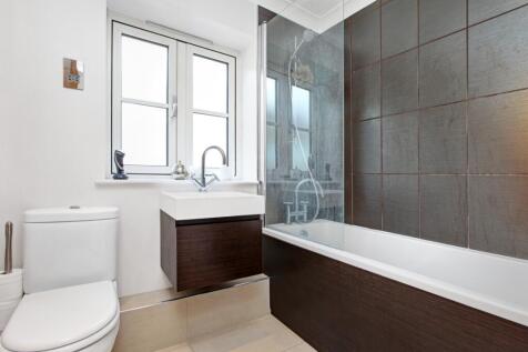 17 MOORE COURT-BA...