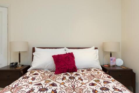 Holly Mansions 5-...