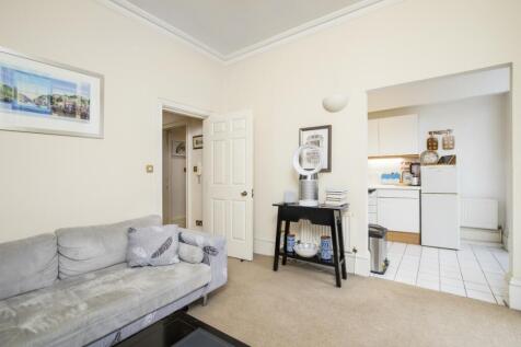 Queens House Flat...