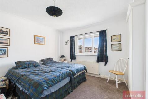 CAM05075G0-PR0068-STILL016.jpg