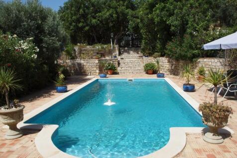 Pool terrace