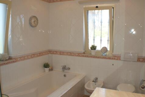 Master en-suite