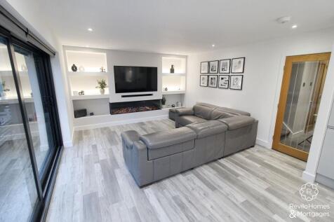 Lounge/Kitchen