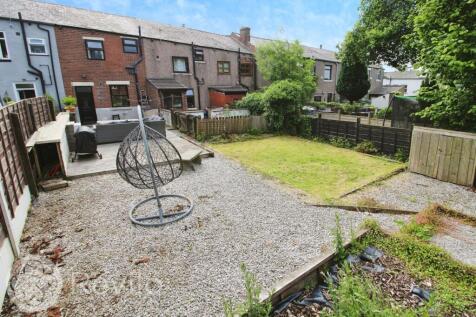 Spacious Rear Yard