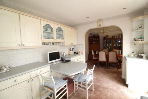 Kitchen into Dine...
