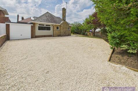 Side Driveway to ...