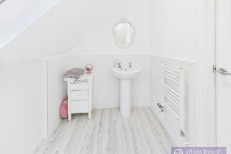 Upstairs Bathroom