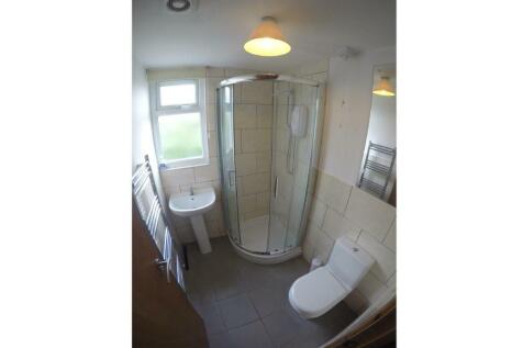 70BR10_Bathroom_2nd_Floor.jpg