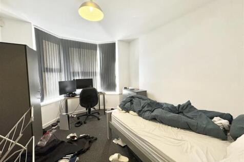 4-bedroom-stud.jpg