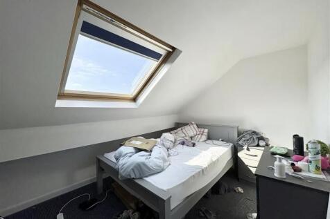 4-bedroom-student-house-in-lenton-nottingham_165471705-.jpg