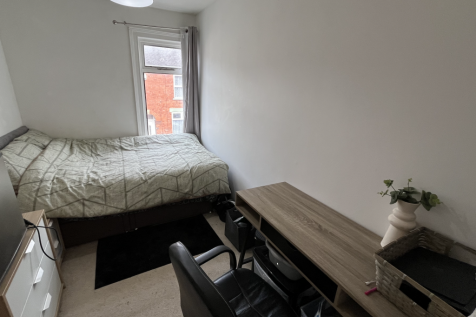 Bedroom 4.png