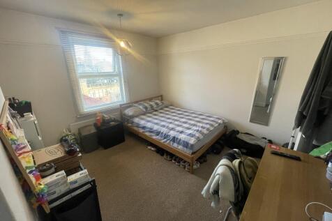 Bedroom 4.jpeg