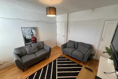 st-nicholas-street,-bills-inclusive---3-bedroom,-1-bathroom-image-7.jpg