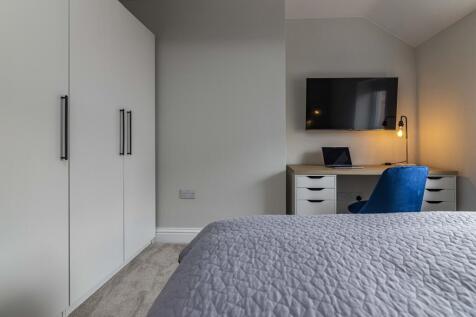157HighStreet-20 2.jpg