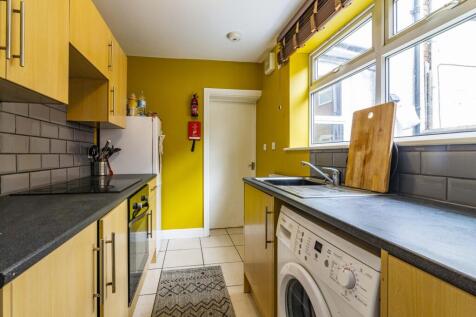 42KestevenStreet-13-scaled-1.jpg