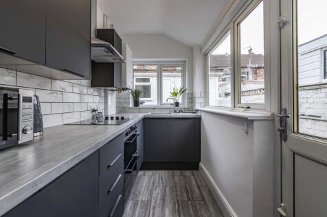 13FlorenceStreet-13-scaled-1.jpg